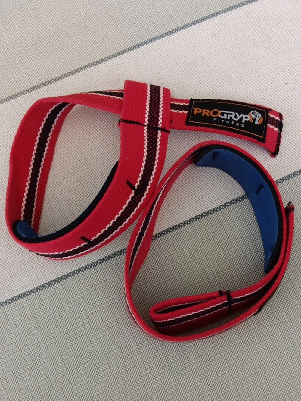 Progryp Fitness Red Pair Of Padded Weightlifting Straps